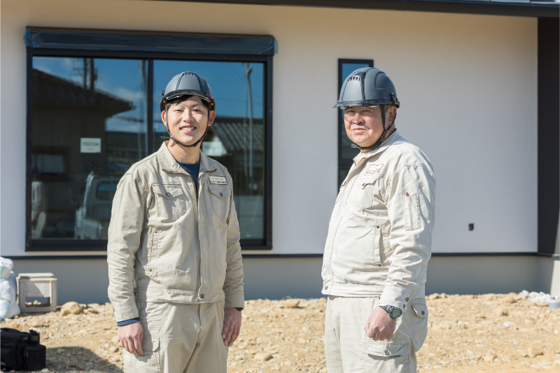 現場監督の後ろ姿